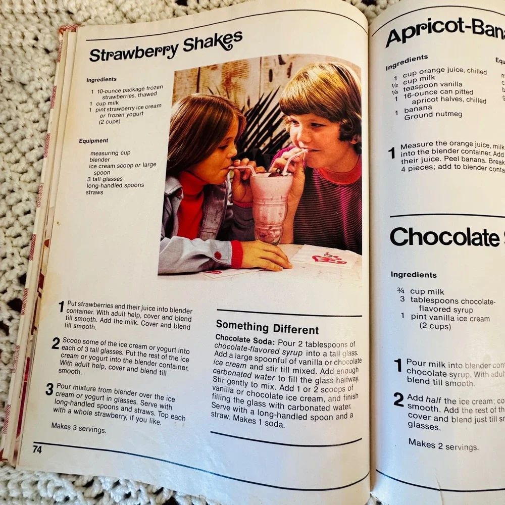 Better Homes and Gardens New Junior Cook Book 1984 Vintage Hardcover 0696004054